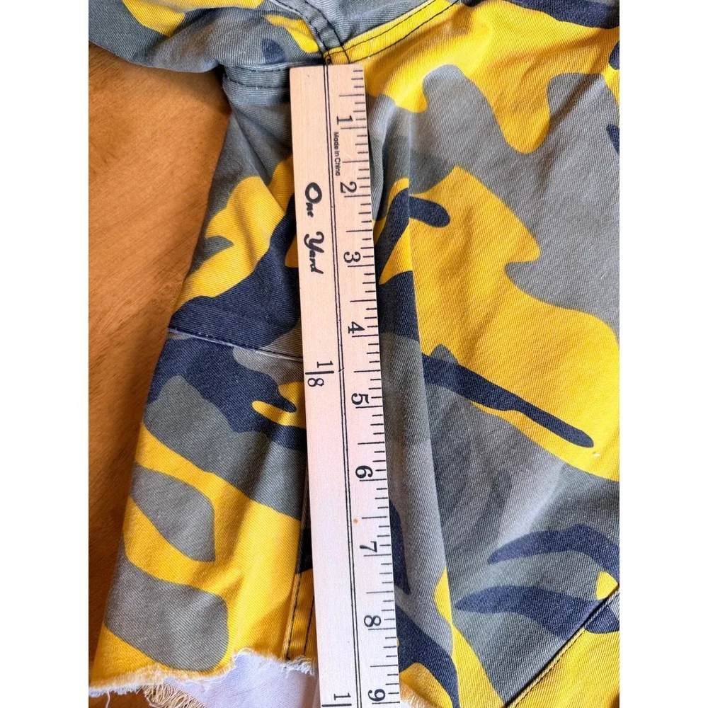 Rothco Ultra Force BDU Yellow Camo Cargo Shorts Mens Large Regular Frayed Hem